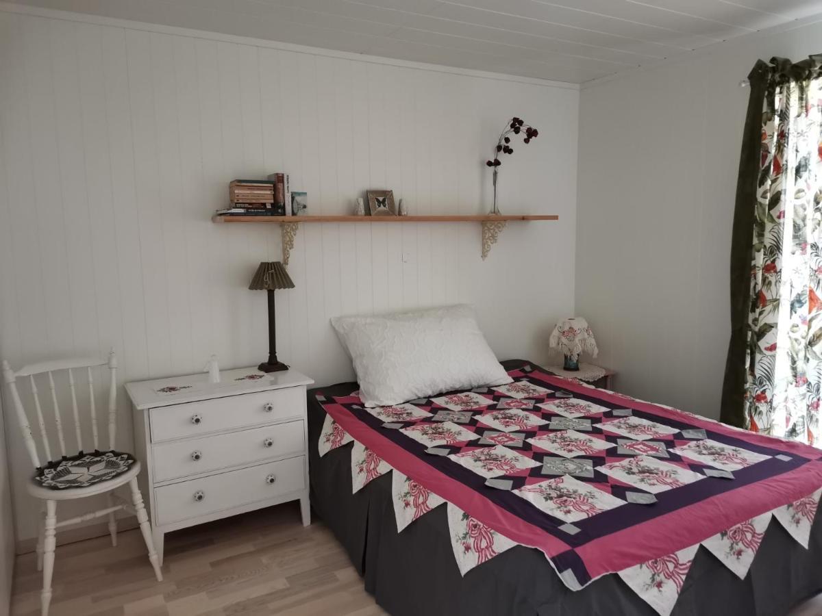 Karlotte'S Apartment Ballstad Eksteriør billede